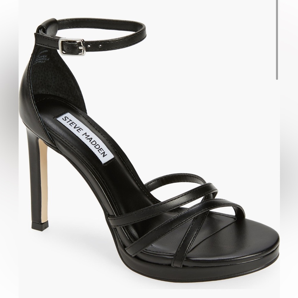 Steve Madden Kammi Strappy Platform heels